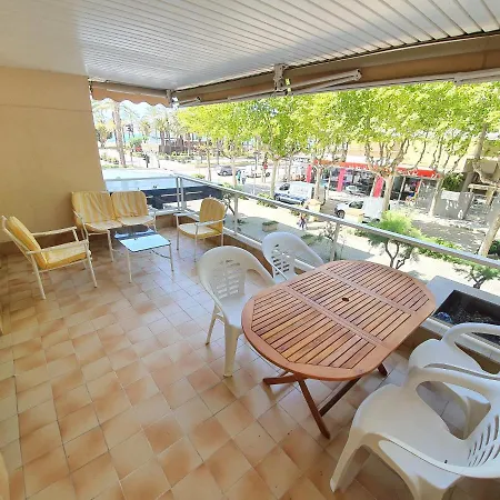 Primera Linea De Mar ,salou,centro. Apartamento Salou