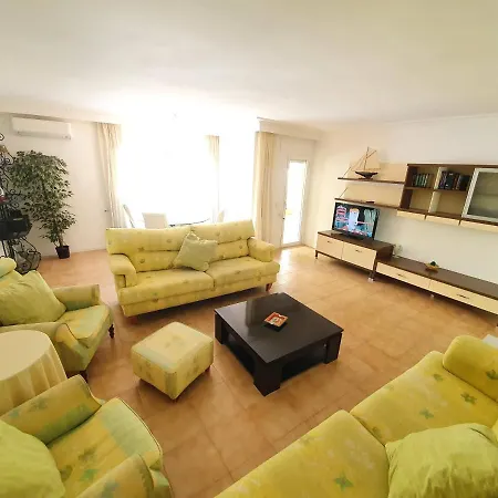Primera Linea De Mar ,salou,centro. Apartamento